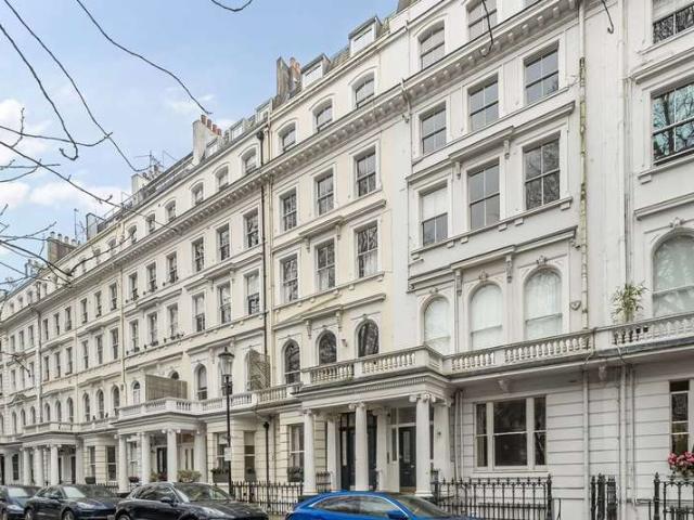 Flat for sale in South Kensington, South Kensington