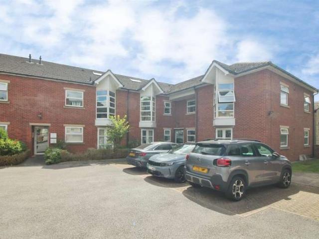 Flat for sale in Woodlesford, West Yorkshire