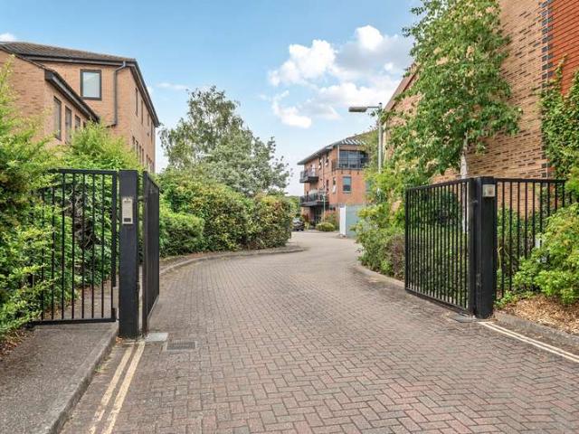 Flat for sale in Westfield, Woking