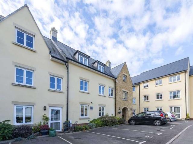 Flat for sale in Sherborne, East Dorset