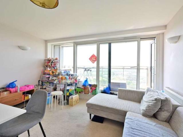 Flat for sale in Wandsworth, Wandsworth