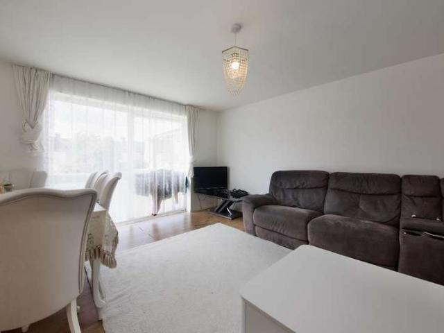 Flat for sale in Lower Edmonton, Edmonton