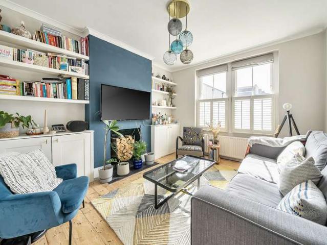Flat for sale in Elephant and Castle, Greater London