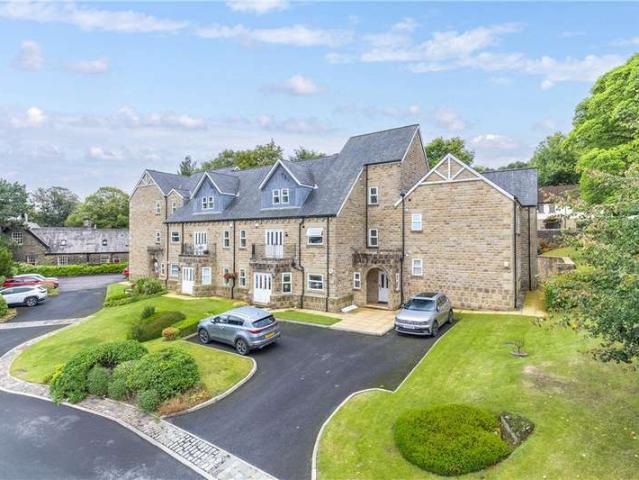 Flat for sale in Ilkley, West Yorkshire