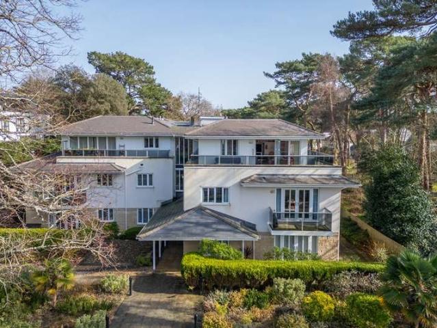 Flat for sale in Canford Cliffs, Poole