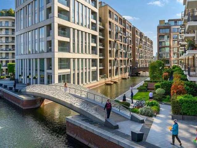 Flat for sale in Fulham, Chelsea Creek