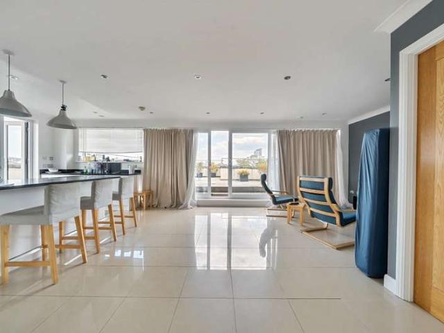 Flat for sale in St Mary's, City Of Southampton
