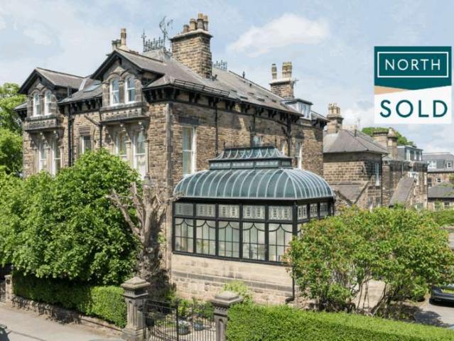 Flat for sale in Low Harrogate, Harrogate