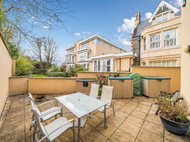 Flat for sale in Feckenham, City Of Bristol