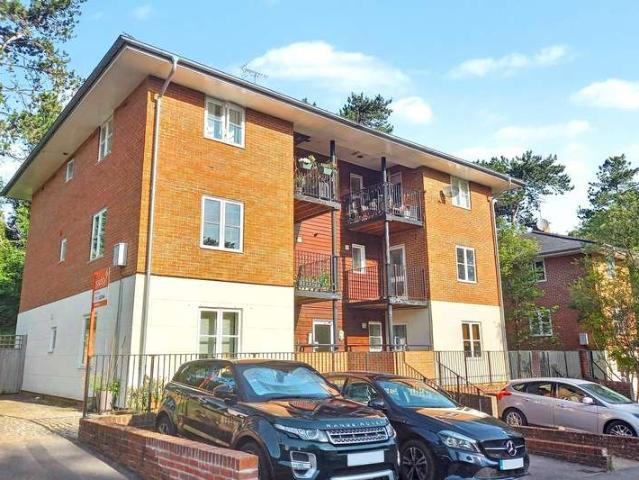 Flat for sale in St Cross, Hampshire