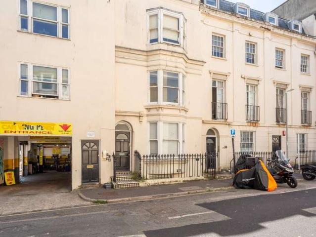 Flat for sale in Brunswick, Brighton & Hove