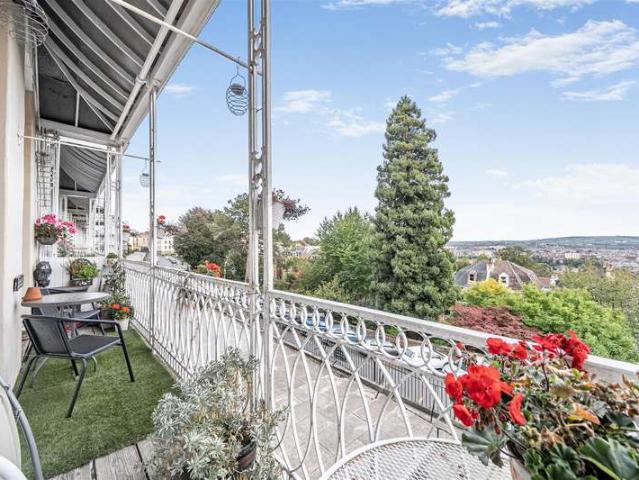 Flat for sale in Hotwells, Feckenham