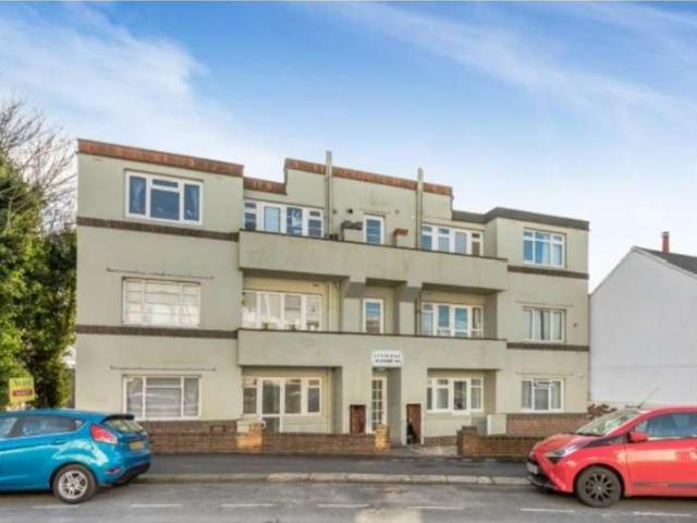 Flat for sale in Round Hill, Brighton & Hove