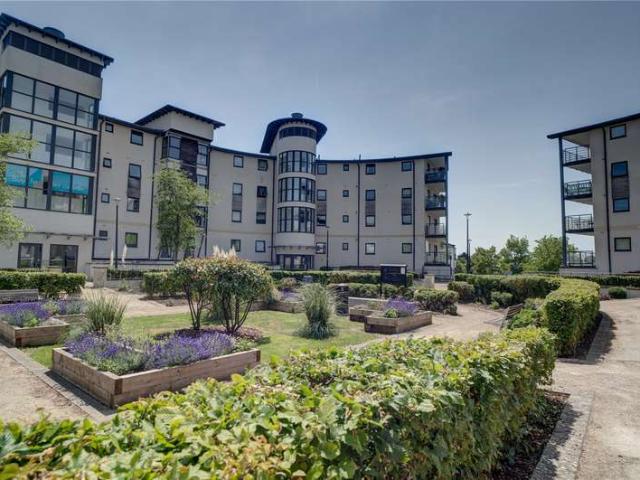 Flat for sale in Rodbourne, Swindon