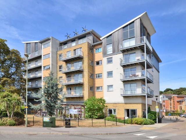 Flat for rent in Farnborough, Hampshire