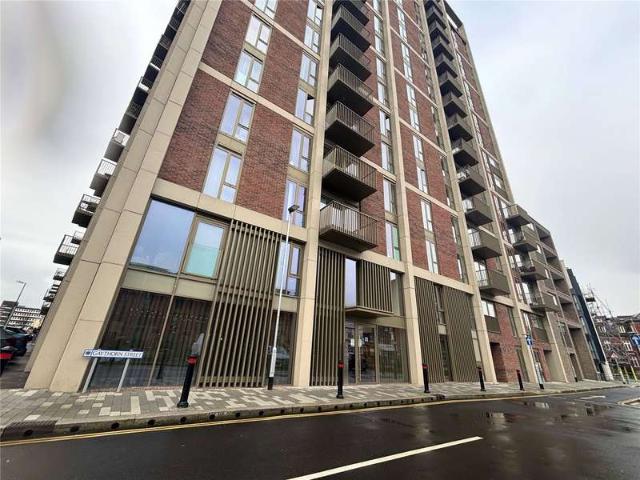 Flat for sale in Blackfriars, Salford