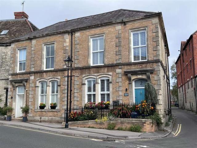 Flat for sale in Mere, Wiltshire
