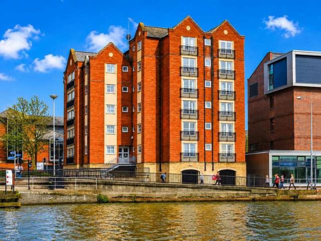 Flat for sale in New Boultham, Brayford