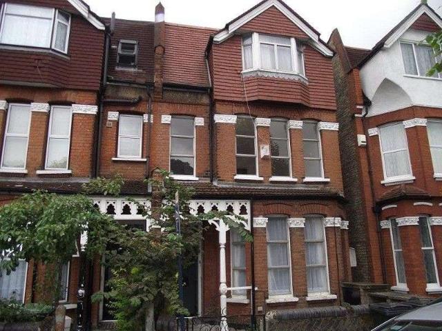 Flat for rent in Palmers Green, Greater London