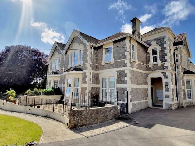 Flat for sale in Weston-super-mare, North Somerset