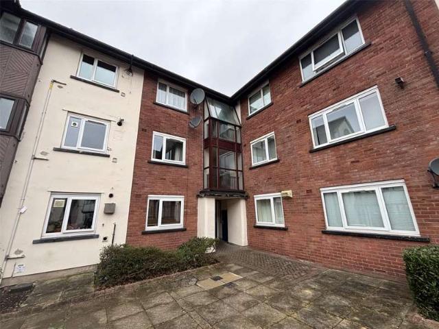 Flat for sale in Eccles, Salford