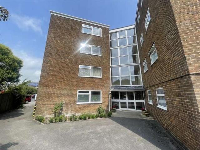 Apartment for sale in Salisbury, Wiltshire