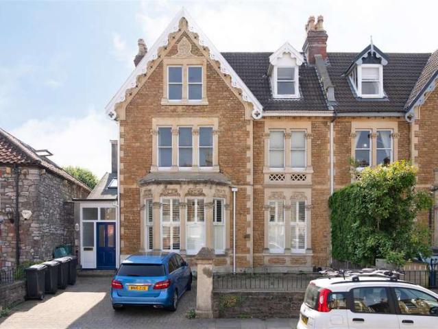 Flat for sale in Feckenham, City Of Bristol