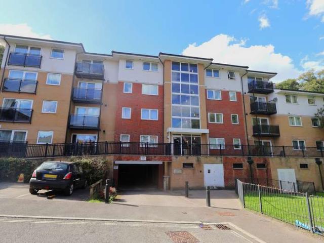 Flat for sale in Hollybrook, City Of Southampton
