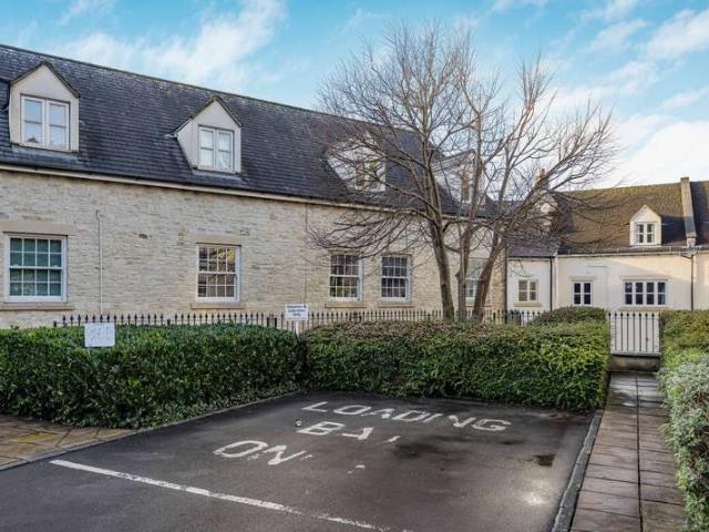 Flat for sale in Forest Green, Stroud