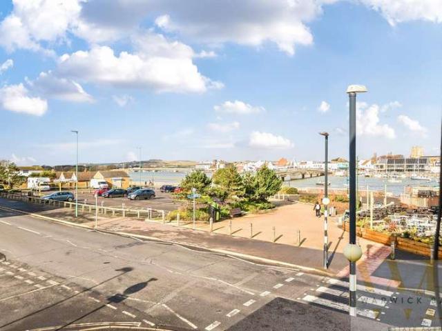 Flat for sale in Fishersgate, West Sussex