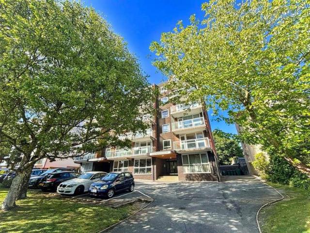 Flat for sale in Upperton, Eastbourne
