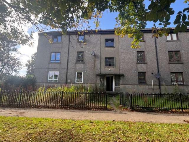 Flat for sale in Ballindoch, Scotland