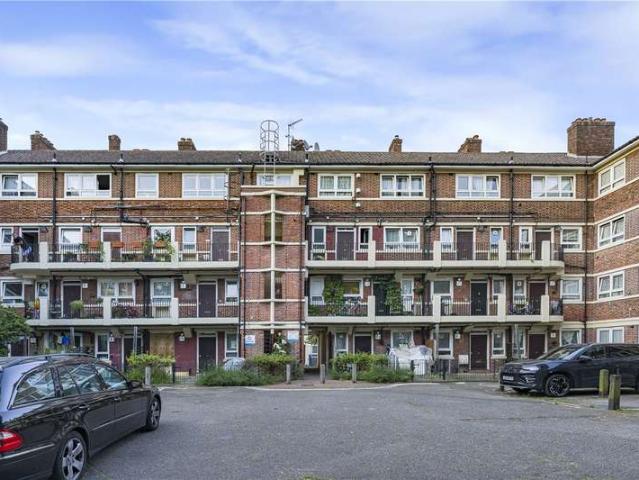 Flat for sale in Rotherhithe, Greater London