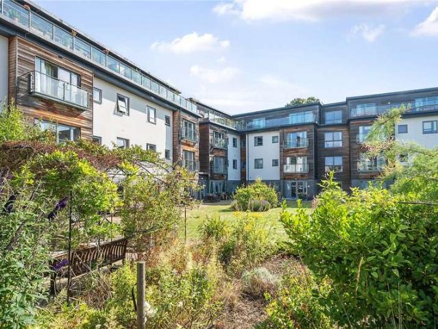 Flat for sale in Black Bourton, Oxfordshire