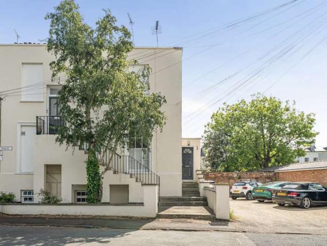 Flat for sale in Golden Valley, Gloucestershire