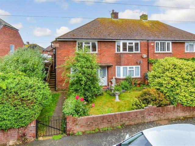 Flat for sale in Upper Deal, Ash