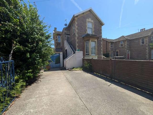 Flat for sale in Weston-super-mare, North Somerset