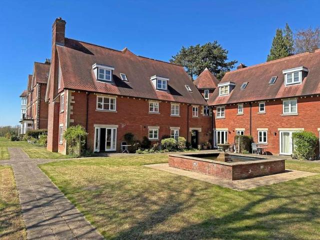 Flat for sale in Nutfield, Nutfield Flat for sale in Nutfield, Nutfield