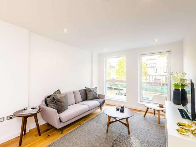 Flat for sale in Camden Town, Saint Pancras