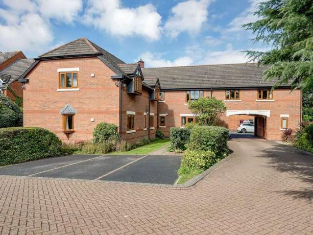 Flat for sale in Oakham, Rutland