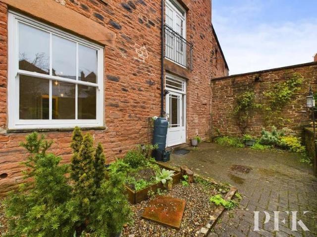 Flat for rent in Fell Lane