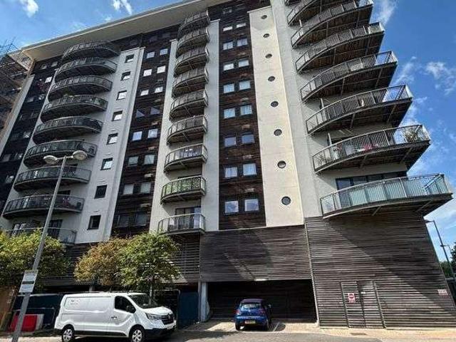 Flat for rent in Cardiff International Sports Village, Falcon Lodge