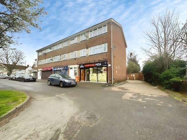 Flat for sale in Maidenhead