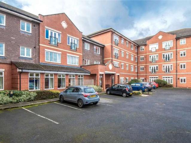 Flat for sale in Bromsgrove