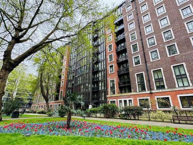 Flat for sale in Westminster, Greater London