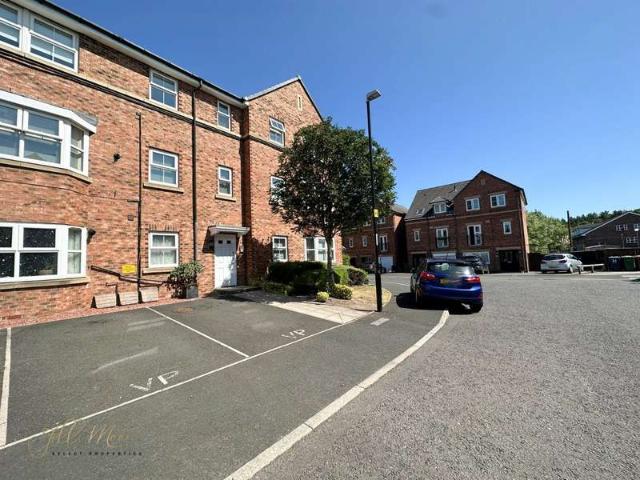 Flat for sale in Washington, Tyne And Wear