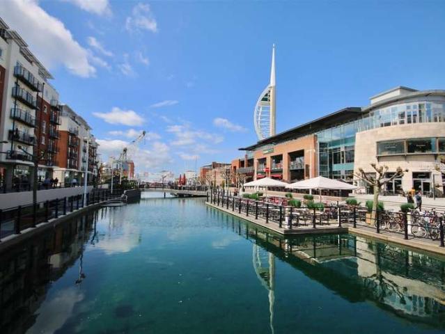 Flat for rent in Portsea, City Of Portsmouth