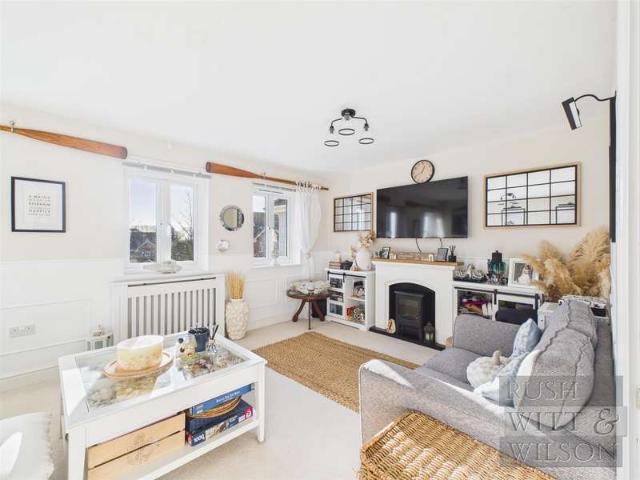Flat for sale in Silverhill, Guestling Green