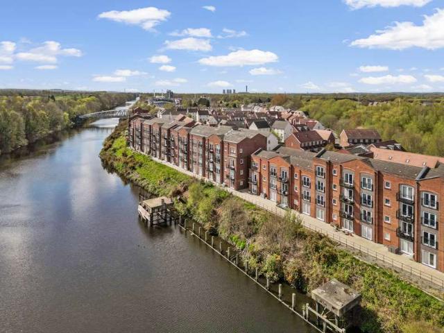 Flat for sale in Lower Walton, Warrington