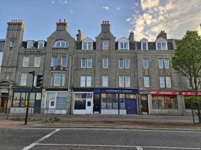 Flat for sale in Ferryhill, Ballindoch